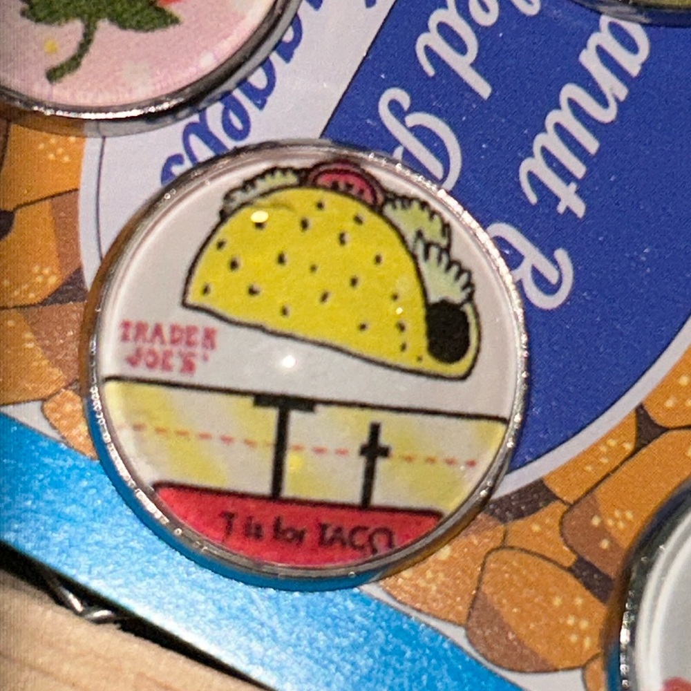 Trader Joe’s button 18mm taco school theme